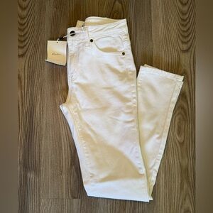 Kancan NWT white skinny jeans